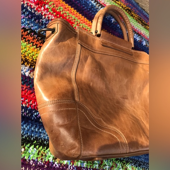 Frye Riviana Tote Large NWT - Picture 11 of 17